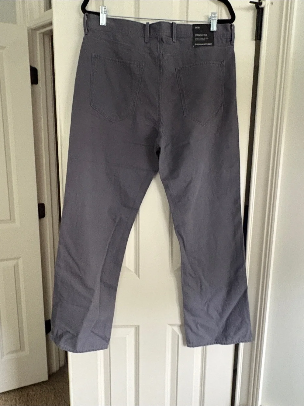 Banana Republic Men's Straight Fit Twill Pants— Light Gray